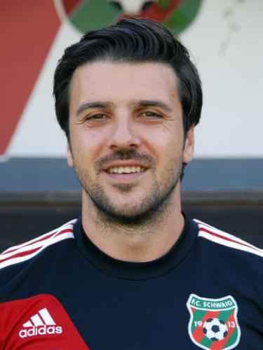 Pero Knezevic