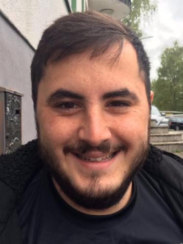 Ömür Bayrak