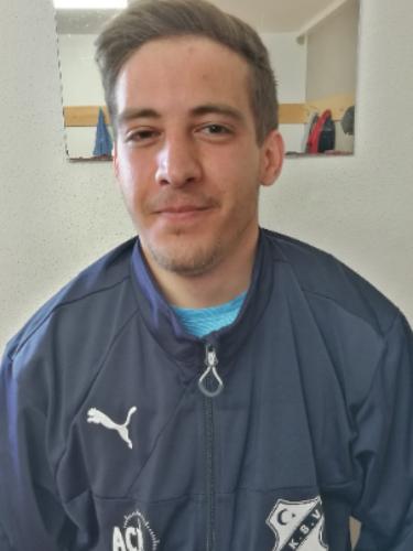 Efekan Kurt