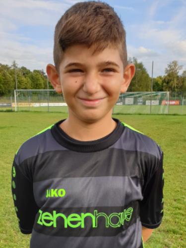 Bünyamin Özer